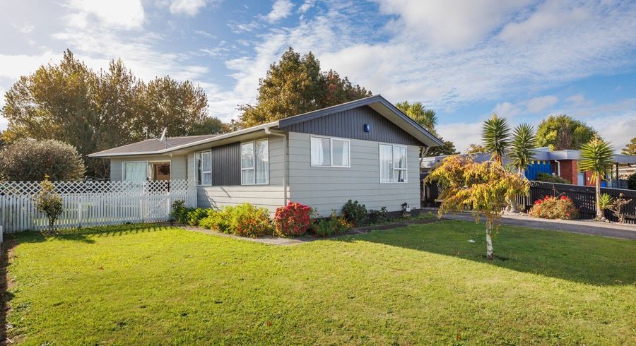  at 48 Somerset Crescent, Highbury, Palmerston North, Manawatu / Whanganui