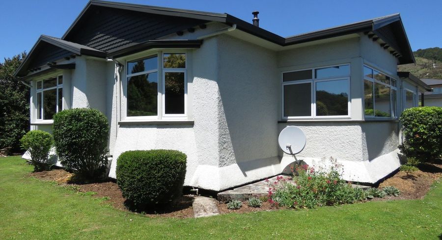  at 15 Sinnamon Street, Reefton