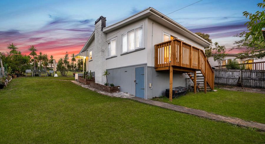  at 1/33 Lavelle Road, Henderson, Waitakere City, Auckland
