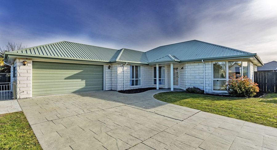  at 32 Broadhaven Avenue, Parklands, Christchurch City, Canterbury