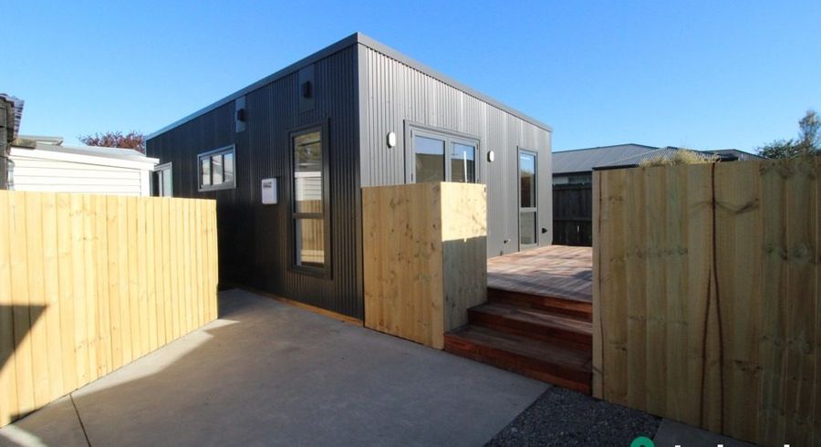  at 2/76 Wyon Street, Linwood, Christchurch City, Canterbury