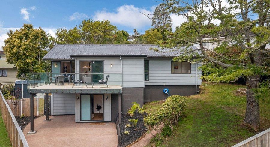  at 10 Eagleson Street, Northcross, North Shore City, Auckland