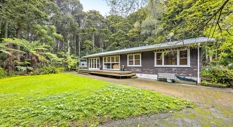  at 11 Scenic Drive, Hillpark, Auckland