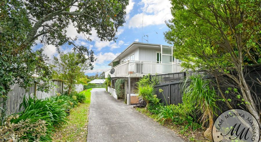  at 2/28 Hawkins Street, Meadowbank, Auckland