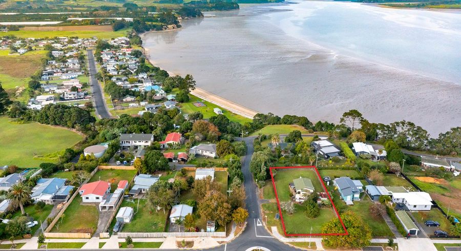  at 62 Mclarin Road, Waiuku