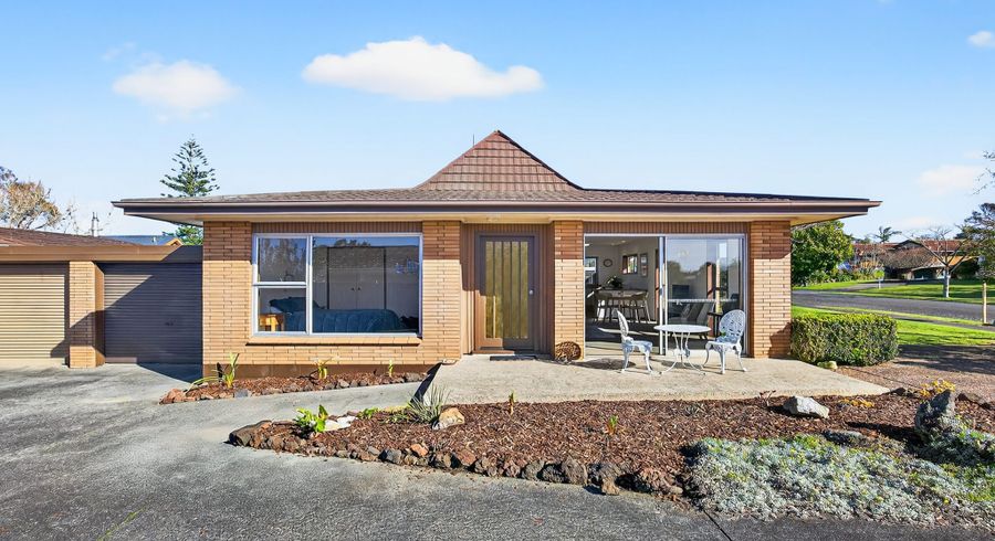  at 1/15 Serrita Avenue, Sunnyhills, Manukau City, Auckland