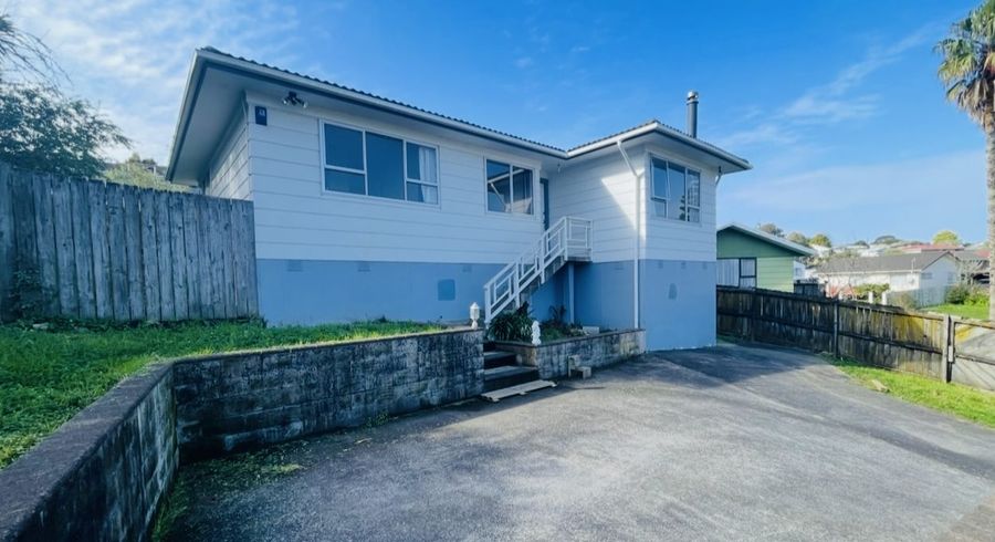  at 90 Oriel Ave, West Harbour, Waitakere City, Auckland