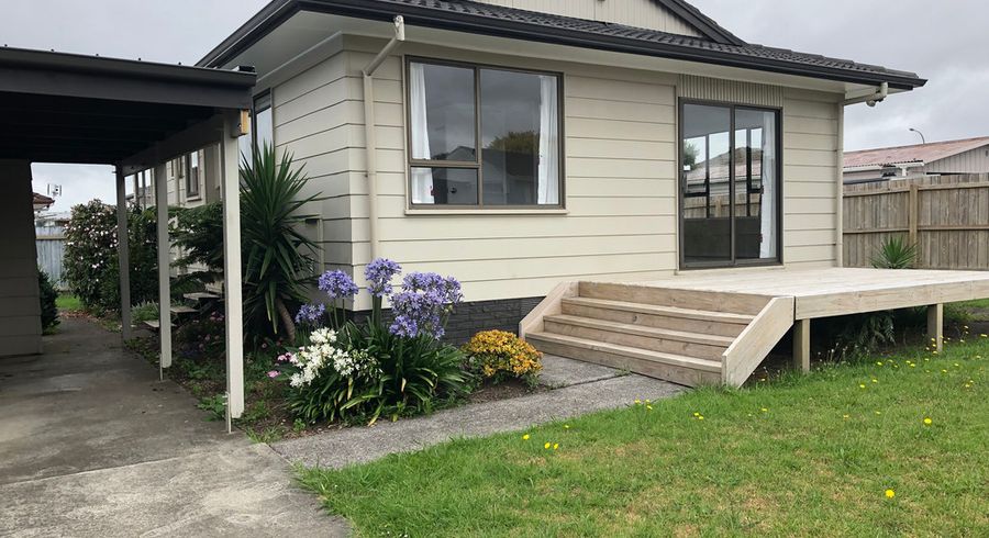  at 2/62 Sharland Avenue, Manurewa, Auckland