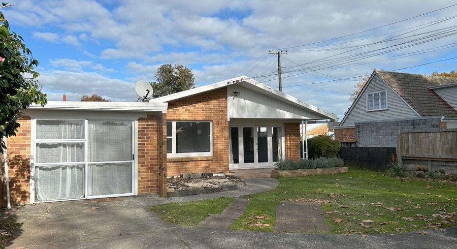  at 56 Albert Street, Hamilton East, Hamilton
