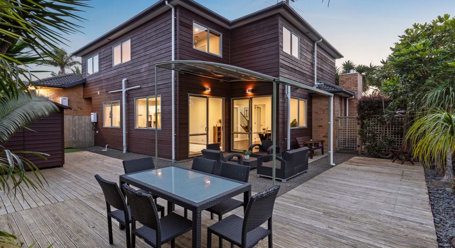  at 5 Witton Place, Schnapper Rock, North Shore City, Auckland