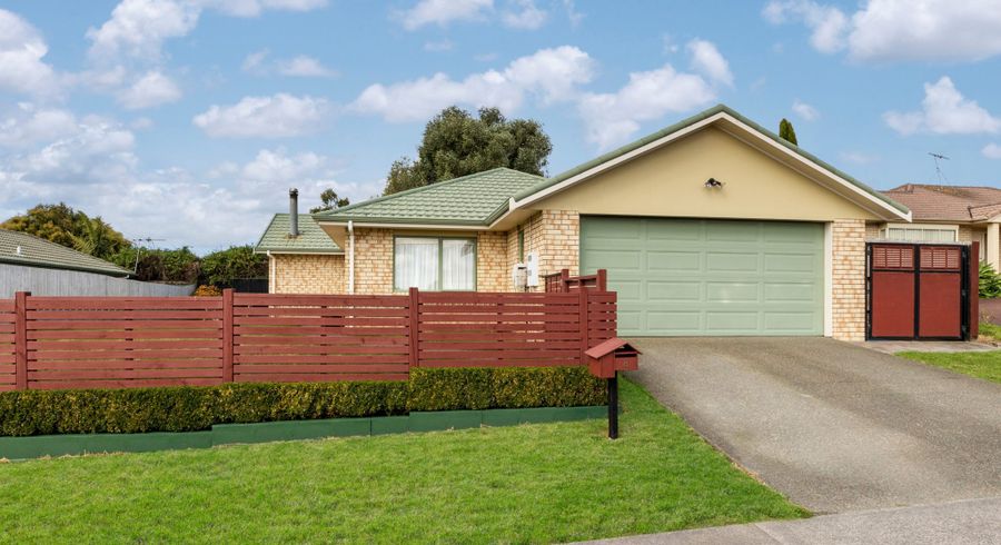  at 8 Northridge Terrace, Massey, Auckland