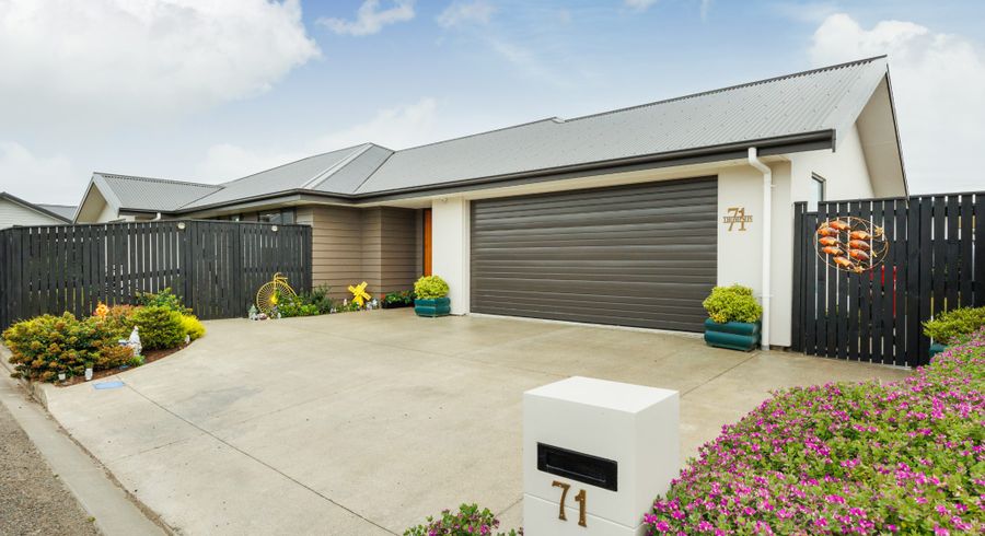  at 71 Johnstone Drive, Fitzherbert, Palmerston North