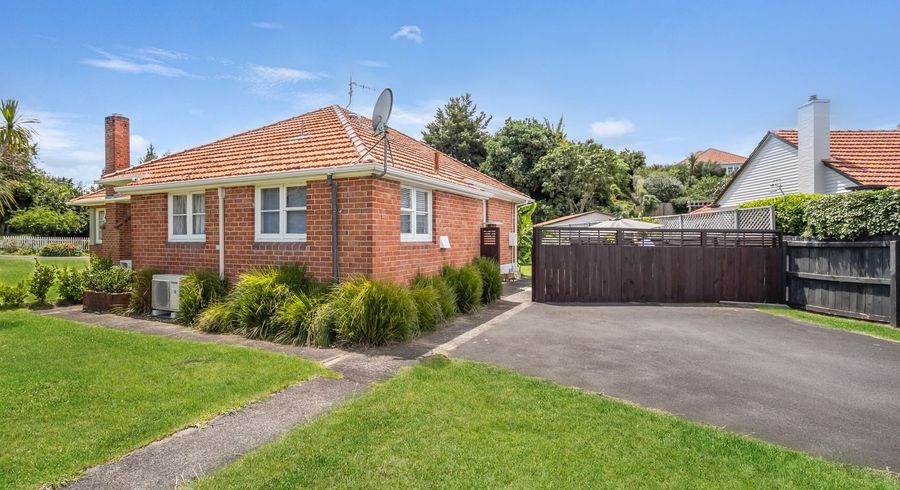  at 2 Galway Avenue, Hamilton East, Hamilton, Waikato