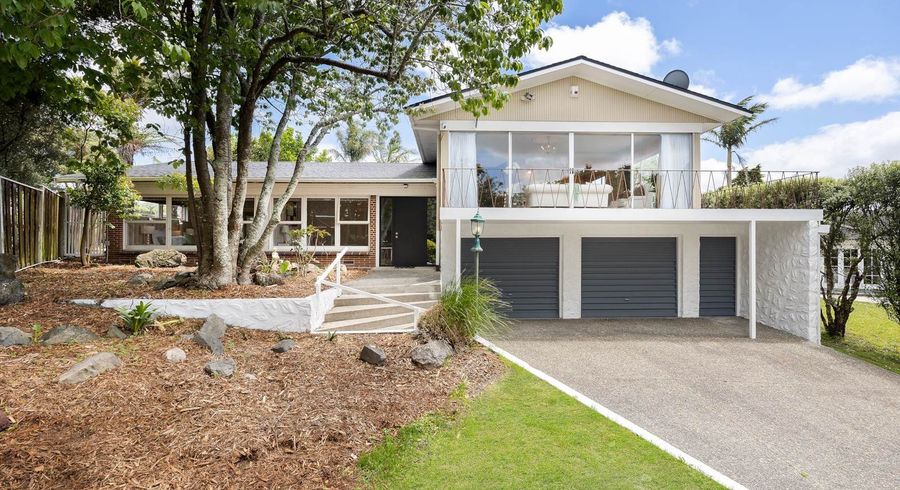  at 6 Jill Place, Hill Park, Manukau City, Auckland