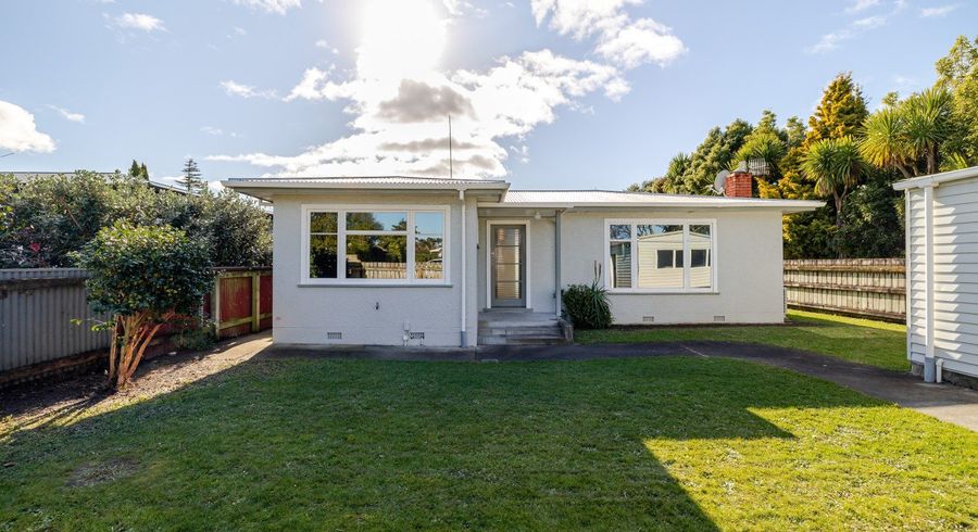  at 75 Pahiatua Street, Hokowhitu, Palmerston North, Manawatu / Whanganui