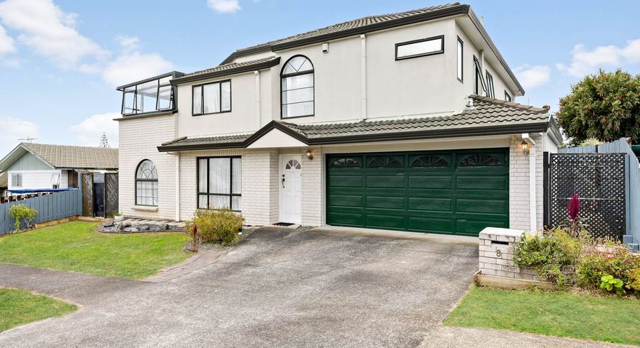  at 1/8 Benygloe Place, Highland Park, Auckland