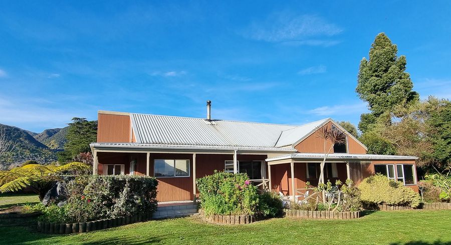  at 648 Abel Tasman Drive, Takaka