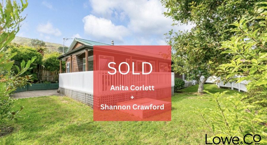  at 21A Mexted Terrace, Tawa, Wellington