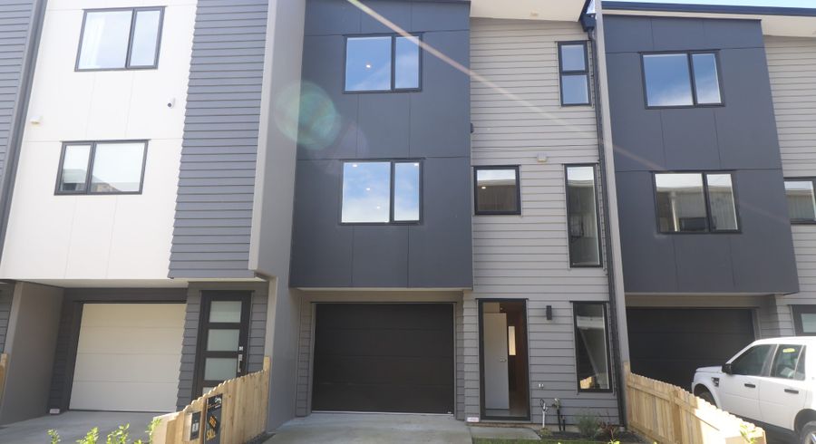  at 5 Perekia Street, Albany, North Shore City, Auckland