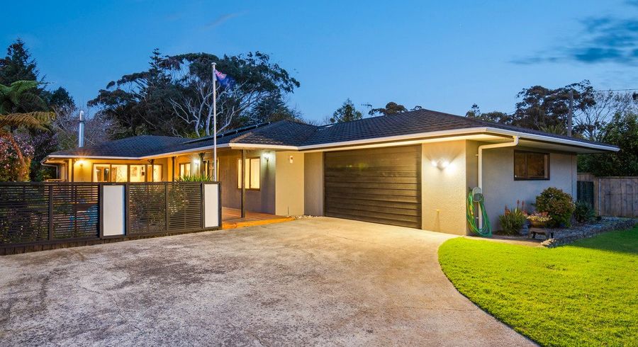  at 35 Greenaway Road, Waikanae, Waikanae