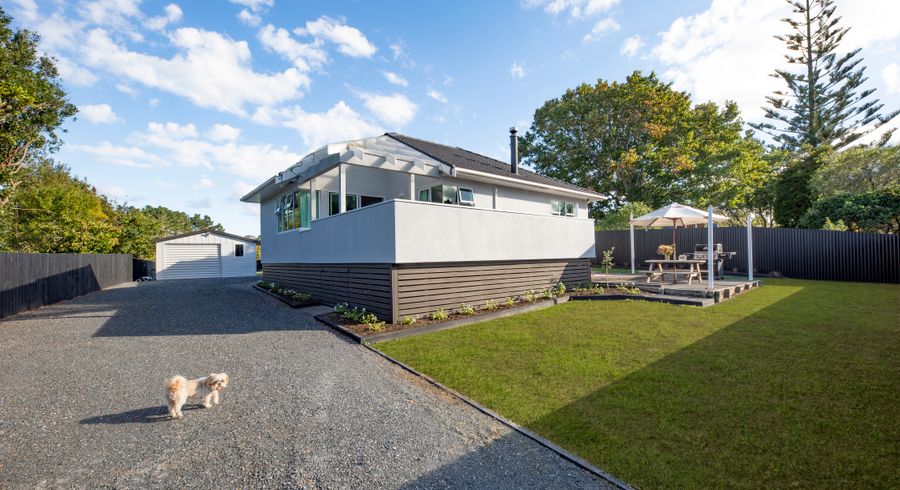  at 4 Bethells Road, Waitakere, Auckland