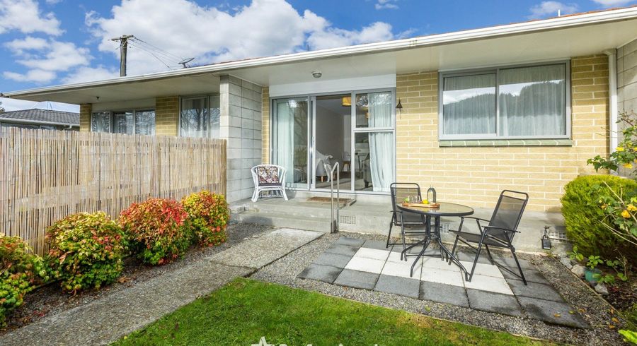  at 2/16 Riverbank Street, Ebdentown, Upper Hutt, Wellington