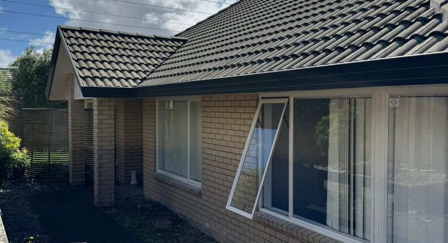  at 2/124 Charles Prevost Dr, The Gardens, Manukau City, Auckland