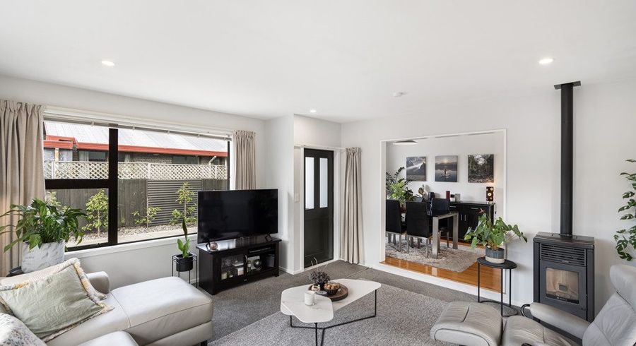  at 2/134 Milton Street, Somerfield, Christchurch