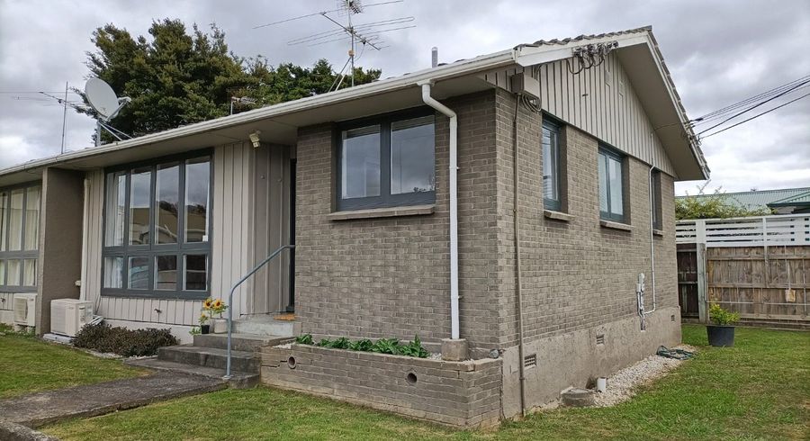  at 1/63a Pine Avenue, Ebdentown, Upper Hutt, Wellington