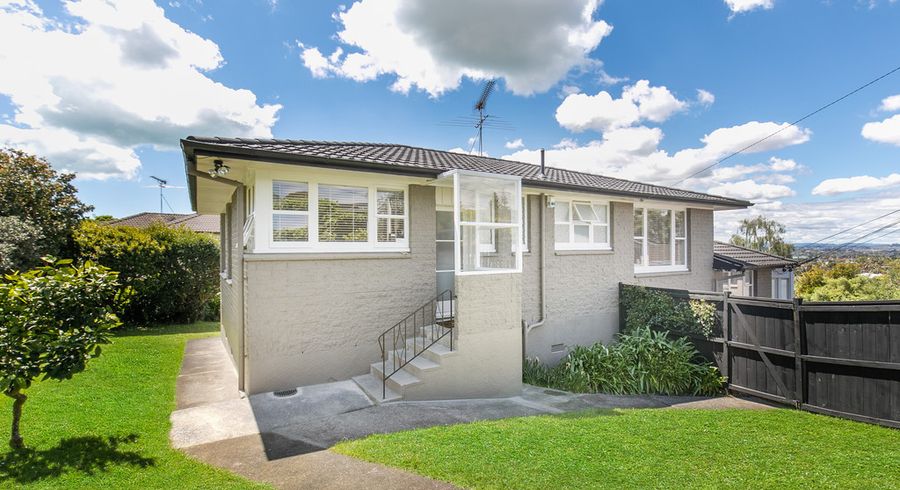  at 1/239 St Johns Road, Meadowbank, Auckland