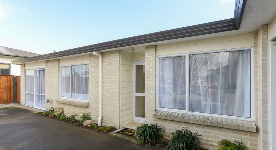  at 2/1400 Woodstock Avenue, Mayfair, Hastings, Hawke's Bay