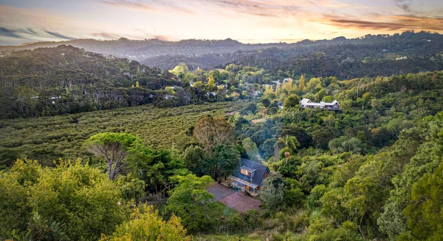  at 33d Landing Road, Titirangi, Waitakere City, Auckland