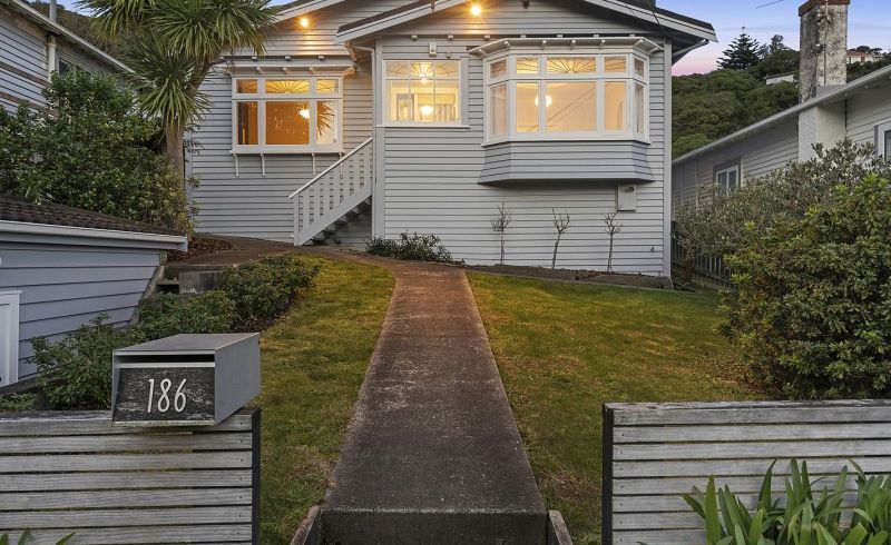  at 186 Darlington Road, Miramar, Wellington