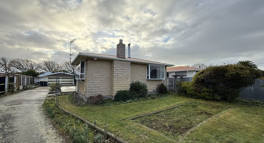  at 40 Frensham Crescent, Woolston, Christchurch City, Canterbury