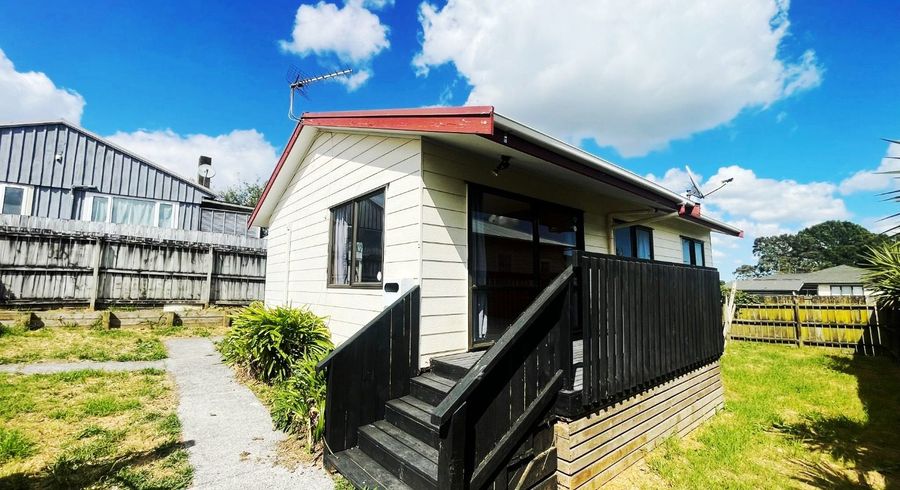  at 2/116 Porchester Road , Papakura, Papakura, Auckland