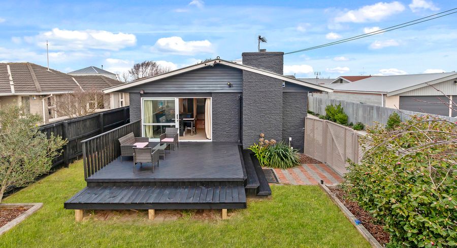  at 85 Beach Road, North New Brighton, Christchurch