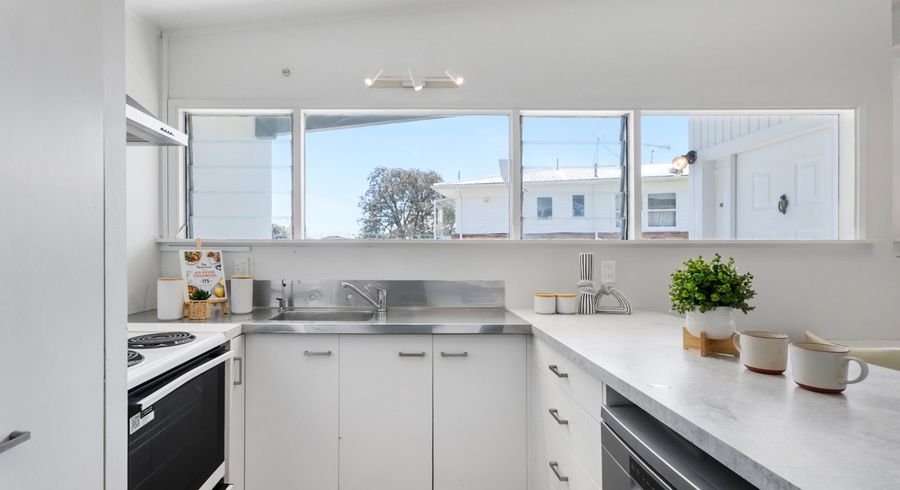  at 38B Simkin Ave, Saint Johns, Auckland City, Auckland