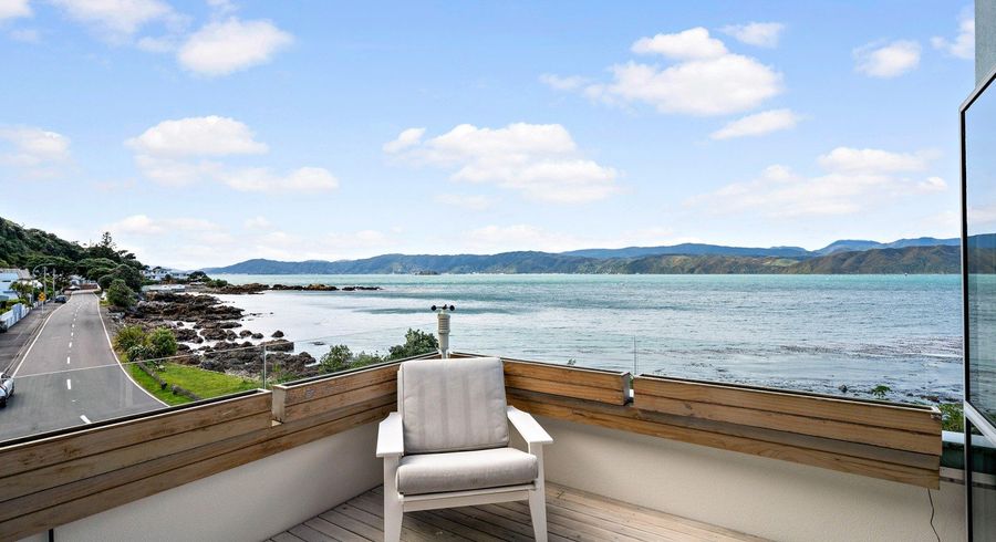  at 4/275 Karaka Bay Rd, Karaka Bays, Wellington, Wellington