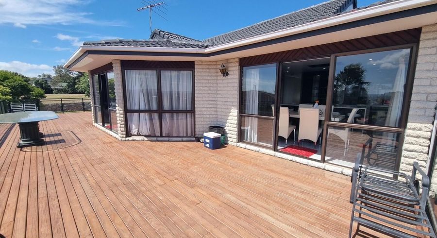  at 54 Redoubt Road, Goodwood Heights, Manukau City, Auckland