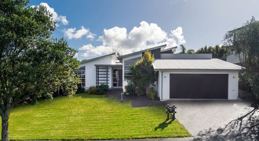  at 49 Kittiwake Drive, Schnapper Rock, Auckland