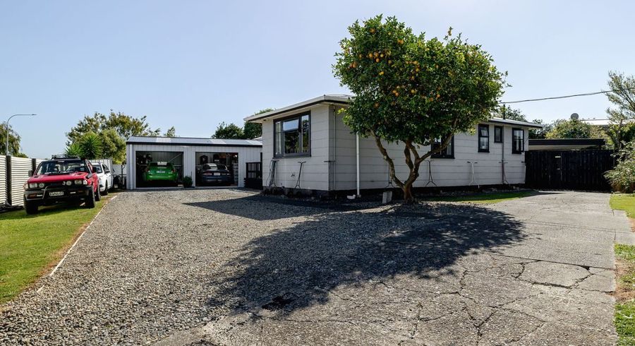 at 102 Rugby Street, Awapuni, Palmerston North, Manawatu / Whanganui