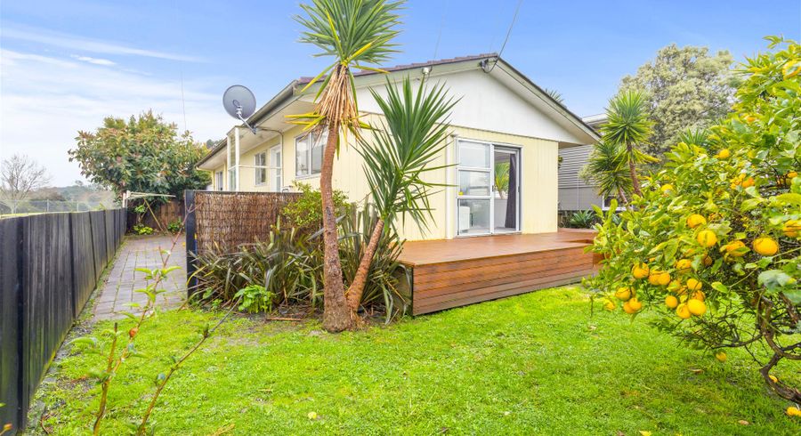  at 1/322 Royal Road, Massey, Auckland