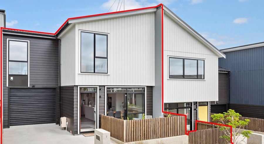  at 8 Killick Place, Long Bay, Auckland