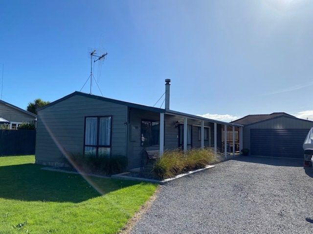  at 5 Linklater Avenue, Foxton Beach, Horowhenua, Manawatu / Whanganui