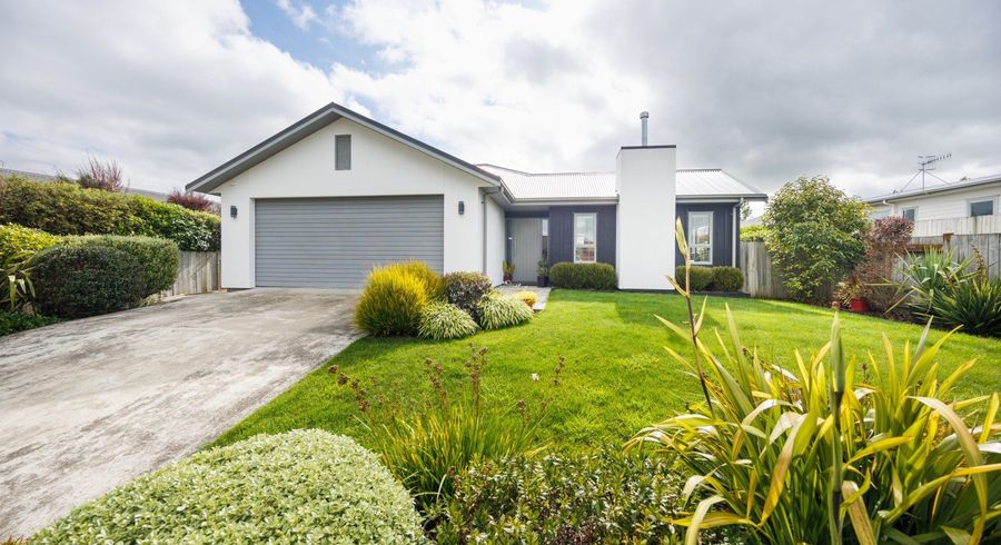  at 4 Poplar Grove, Feilding, Feilding