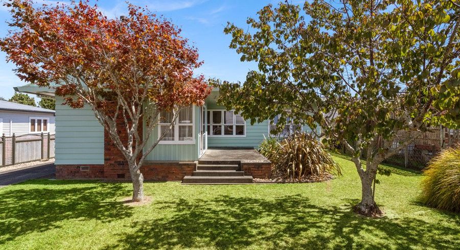  at 27 Churchill Avenue, Manurewa, Auckland