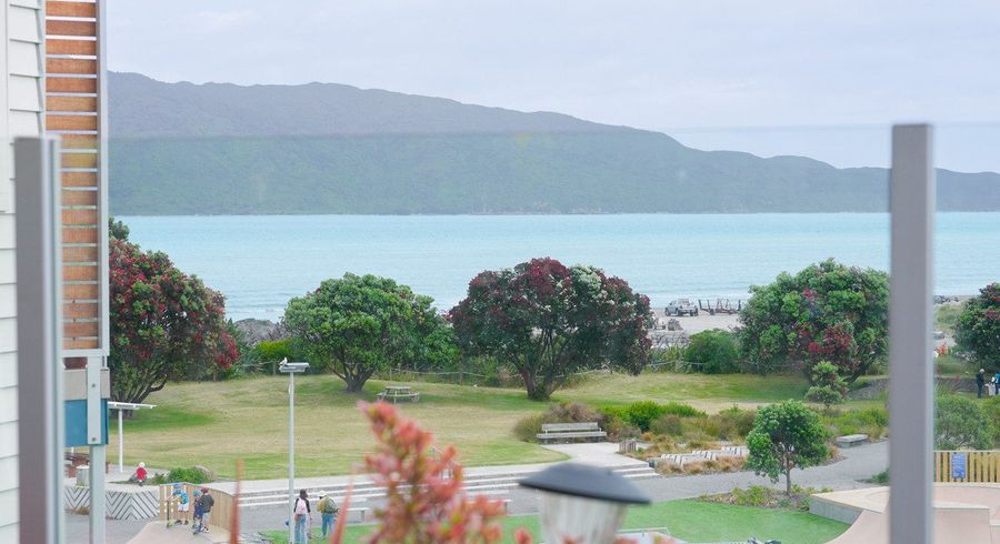  at 30/4 Seaview Road, Paraparaumu Beach, Kapiti Coast, Wellington