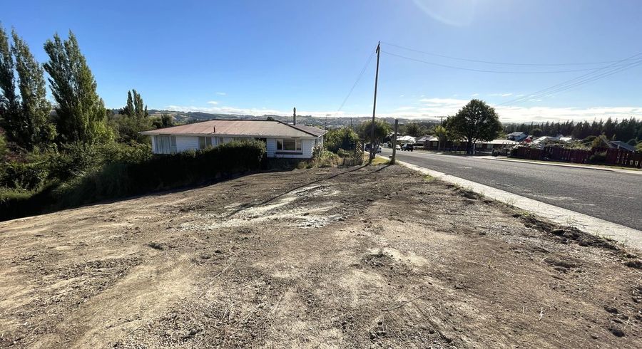  at 24 Christie Street, Balclutha, Clutha, Otago