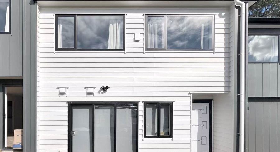  at 8C Bolton Place, Otara, Manukau City, Auckland