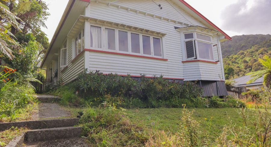  at 9 Ashmore Avenue, Cobden, Greymouth